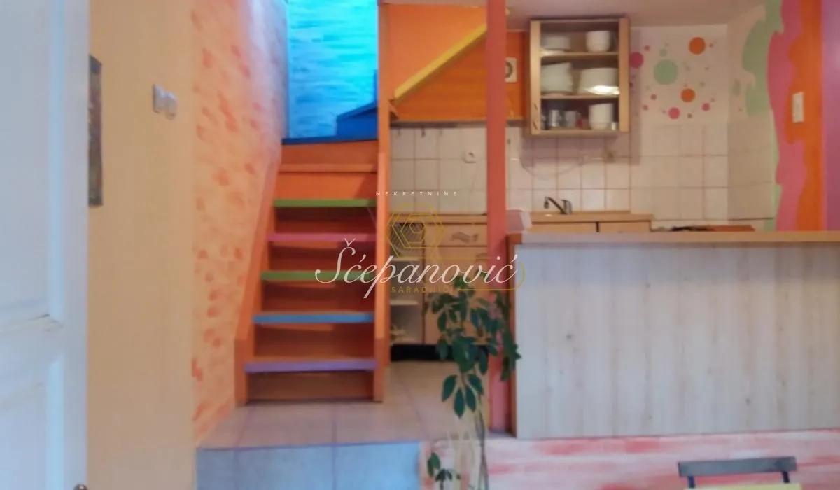 Sale, office space, 416m², Gradić, Petrovaradin
