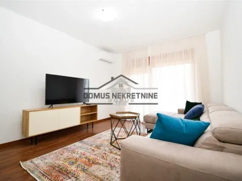 Izdavanje, jednosoban stan, 50m², Master Kvart, Podgorica - image 2