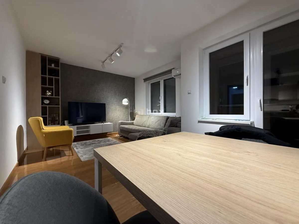 Izdavanje, jednosoban stan, 50m², Pantelej, Niš