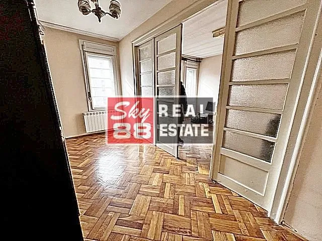 Prodaja, dvosoban stan, 77m², Stari Grad, Beograd