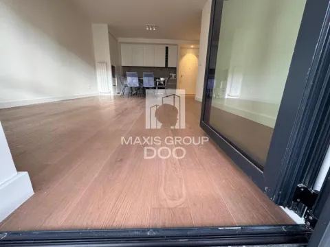 Izdavanje, trosoban stan, 85m², Savski Venac, Beograd - image 16