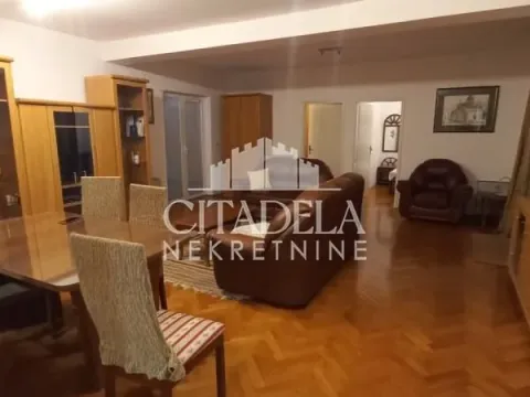 Izdavanje, trosoban stan, 81m², Savski Venac, Beograd - image 4