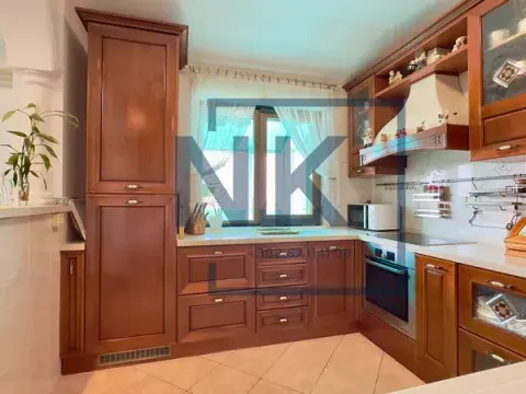 Prodaja, trosoban stan, 130m², Stari Aerodrom, Podgorica - image 6