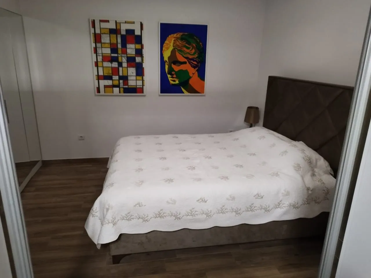 Izdavanje, dvosoban stan, 98m², Donja Lastva, Tivat