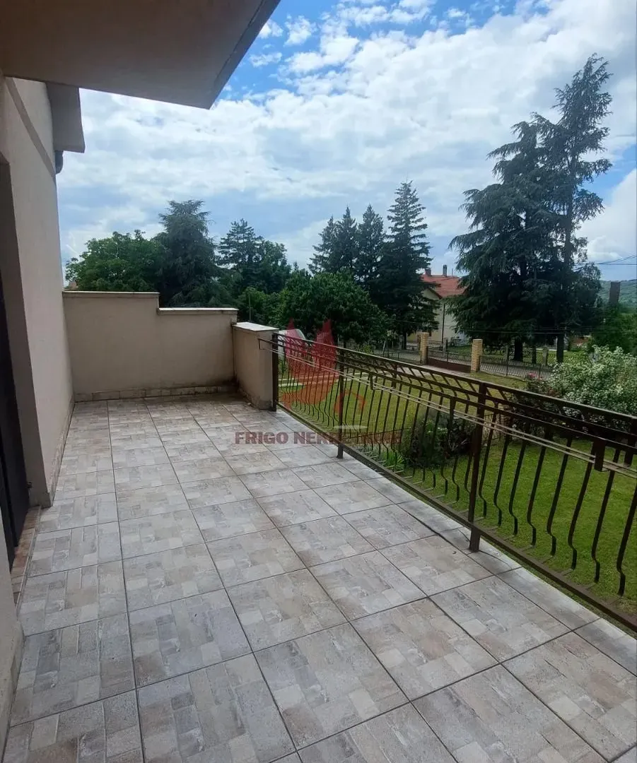 Prodaja, kuća, 250m², Sopot, Beograd