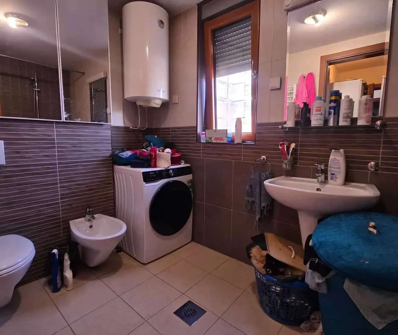 Prodaja, trosoban stan, 130m², Tološka šuma, Podgorica