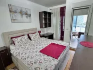 Izdavanje, jednosoban stan, 49m², City Kvart, Podgorica - image 4