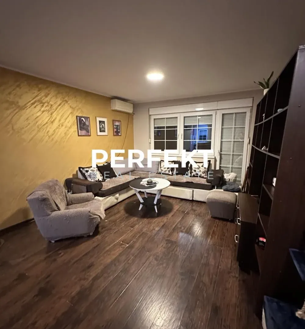 Prodaja, četvorosoban stan, 93m², Pančevo, Srbija