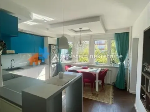 Izdavanje, trosoban stan, 82m², Novi Beograd Sve Podlokacije, Beograd - image 2