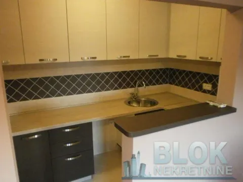 Rent, two bedroom apartment, 75m², Blok 9, Podgorica - image 11