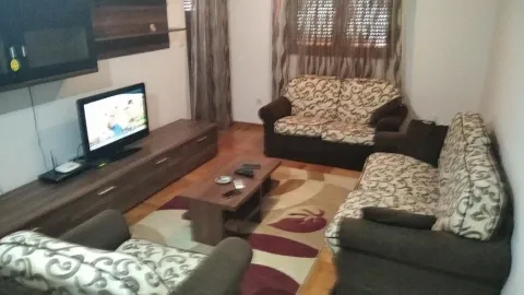Rent, one bedroom apartment, 50m², Stari Aerodrom, Podgorica - image 4