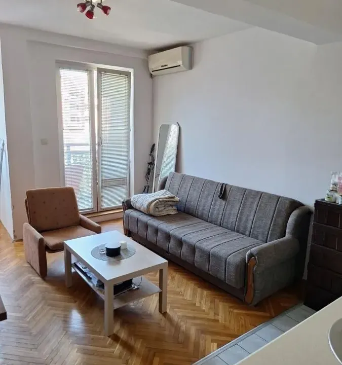 Rent, studio apartment, 24m², Grbavica, Novi Sad Sve Podlokacije