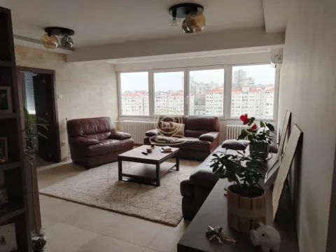 Prodaja, trosoban stan, 67m², Brace Jerković, Voždovac Sve Podlokacije - image 2