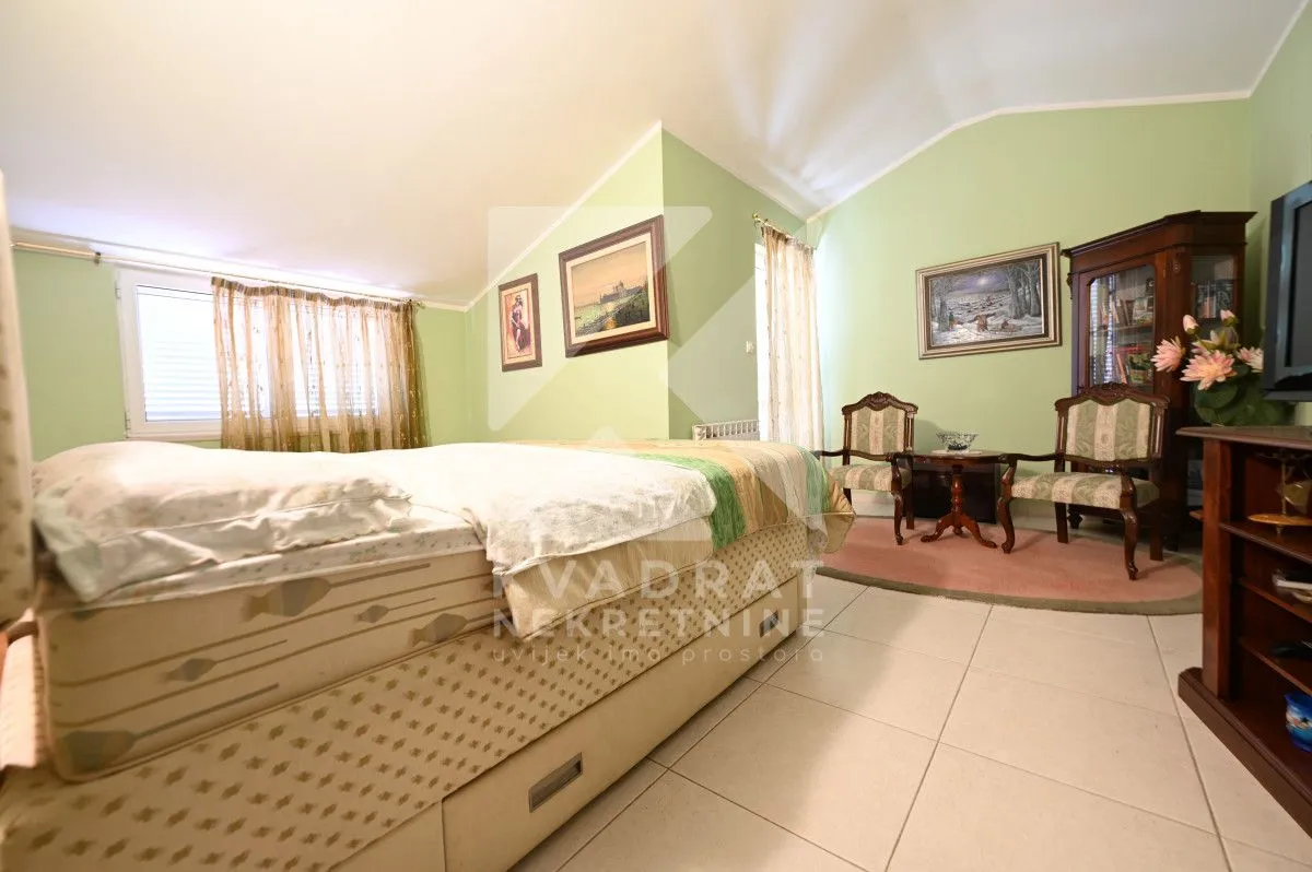 Prodaja, kuća, 250m², Donja Gorica, Podgorica