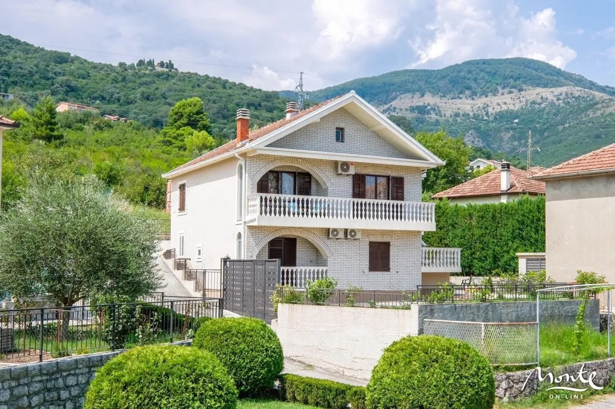 Prodaja, kuća, 200m², Bijela, Herceg Novi