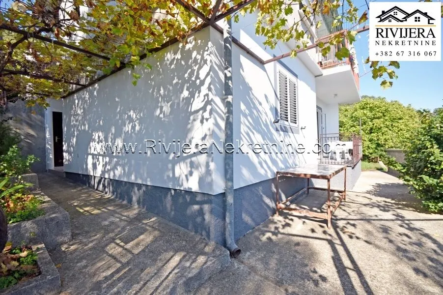 Sale, two bedroom apartment, 70m², Bijela, Herceg Novi