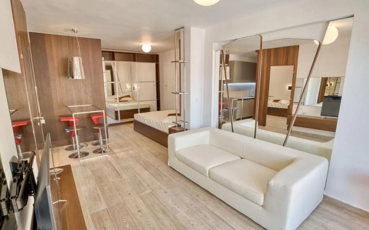 Rent, studio apartment, 33m², Budva, Crna Gora