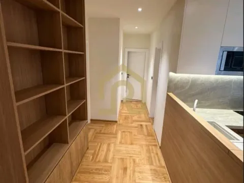 Izdavanje, četvorosoban stan, 90m², Vračar Sve Podlokacije, Beograd - image 8