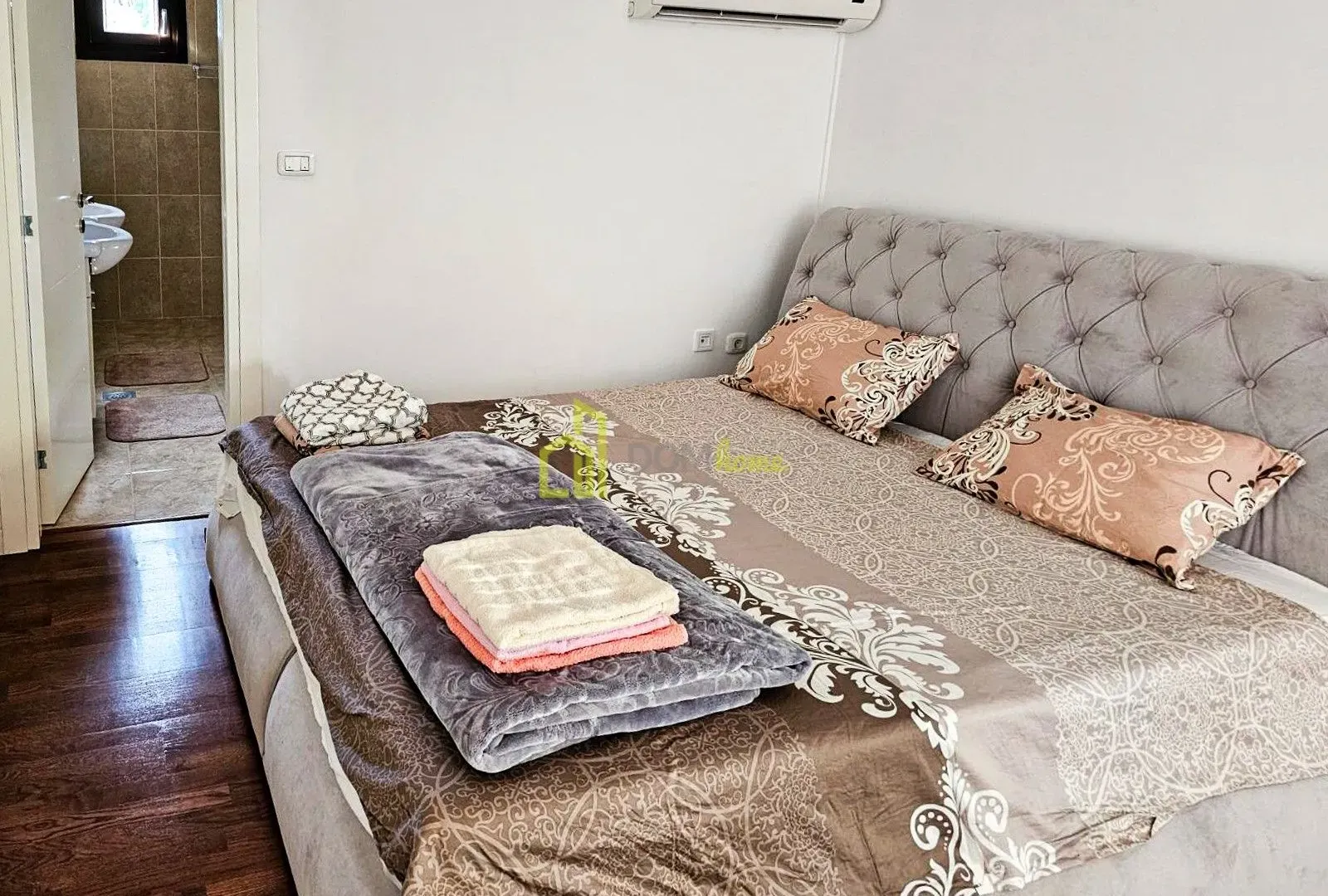 Izdavanje, trosoban stan, 124m², Babin Do, Budva