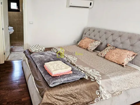 Rent, three bedroom apartment, 124m², Babin Do, Budva - image 6