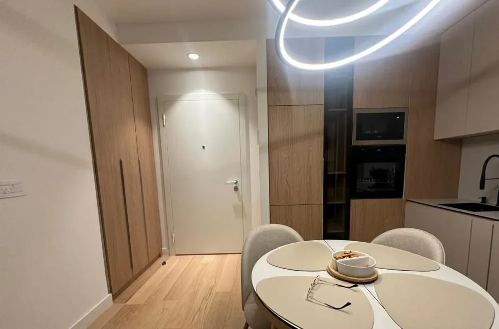 Rent, three bedroom apartment, 74m², Savski Venac, Beograd