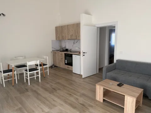 Rent, one bedroom apartment, 42m², Bonići, Tivat - image 3