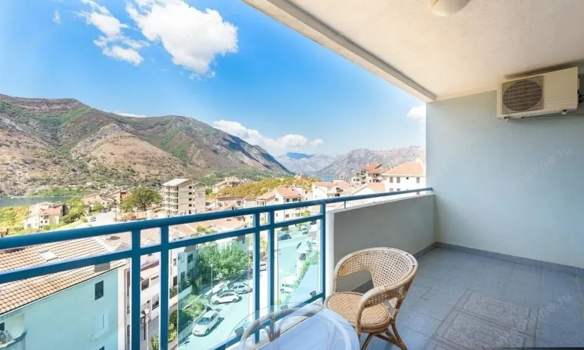 Sale, studio apartment, 50m², Dobrota, Kotor