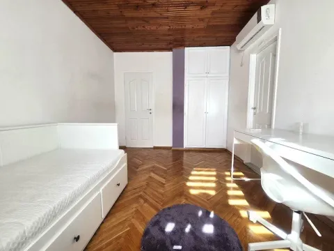 Rent, house, 390m², Zagorič, Podgorica - image 18