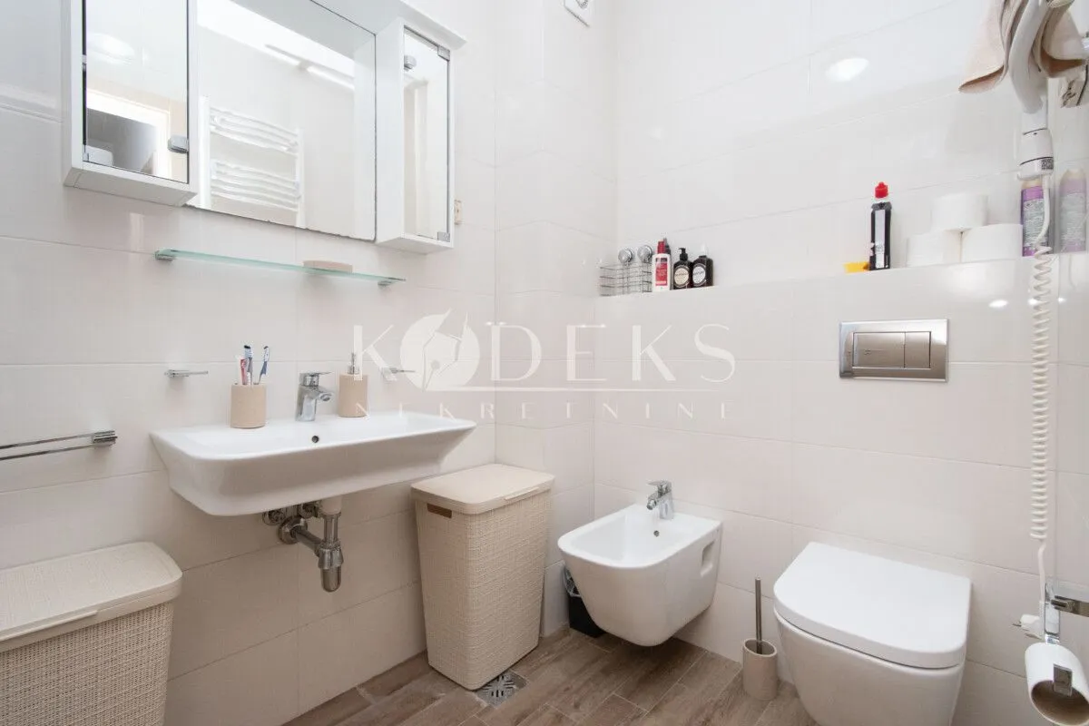 Izdavanje, dvosoban stan, 71m², City Kvart, Podgorica