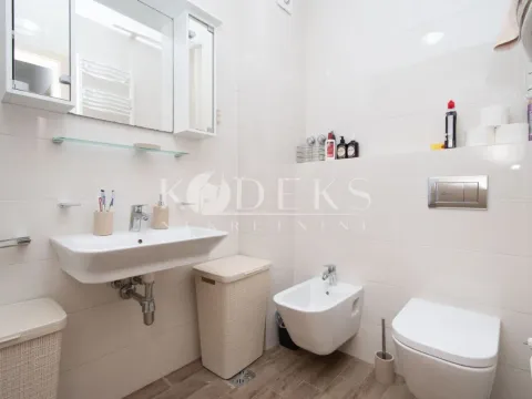 Rent, two bedroom apartment, 71m², City Kvart, Podgorica - image 9