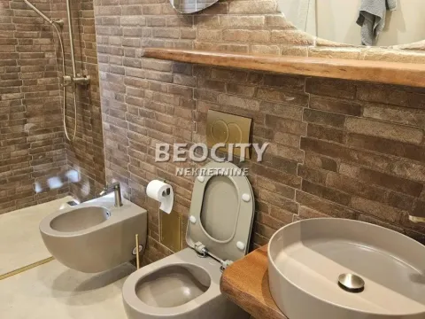 Prodaja, kuća, 380m², Belegiš, Stara Pazova - image 11