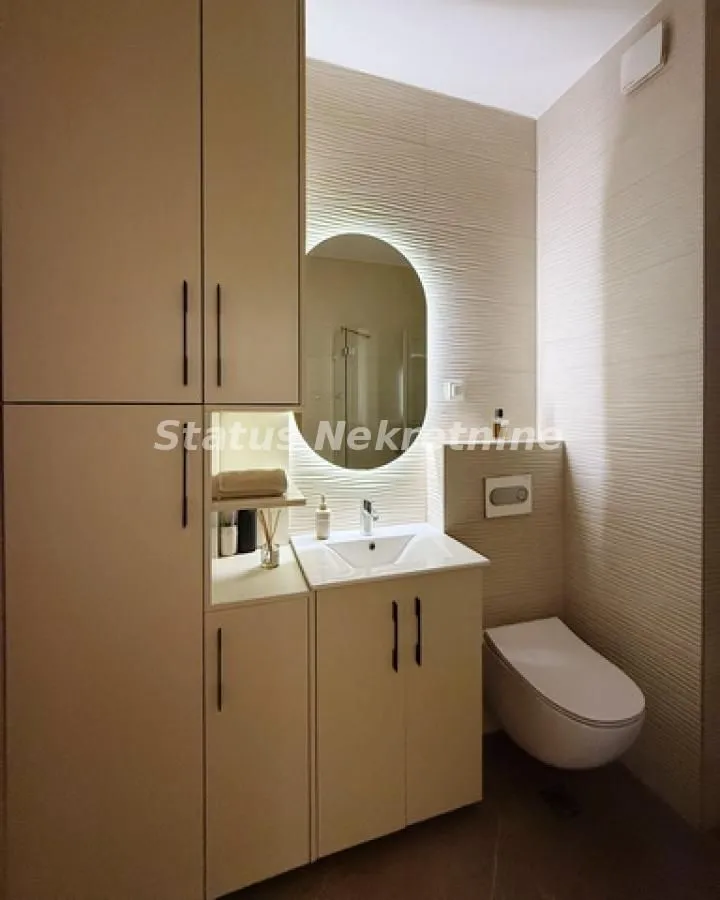 Prodaja, stan, 112m², Centar, Novi Sad
