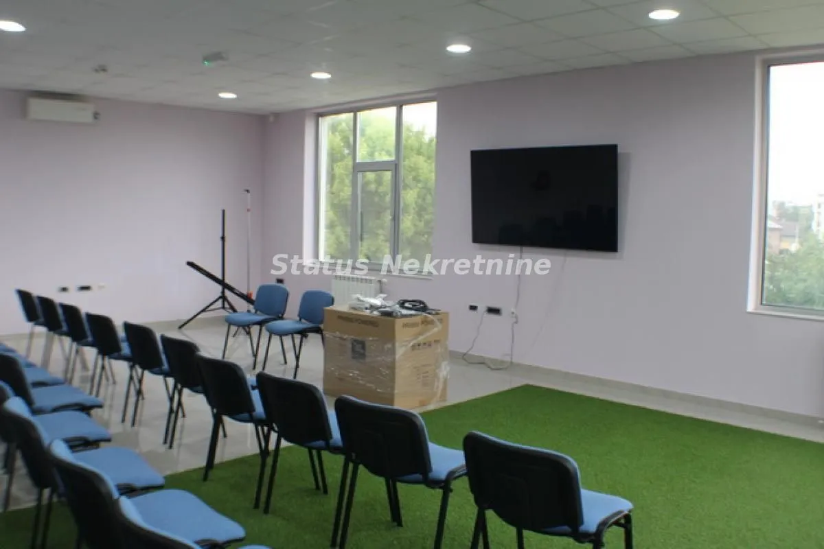 Rent, office space, 273m², Telep, Novi Sad Sve Podlokacije
