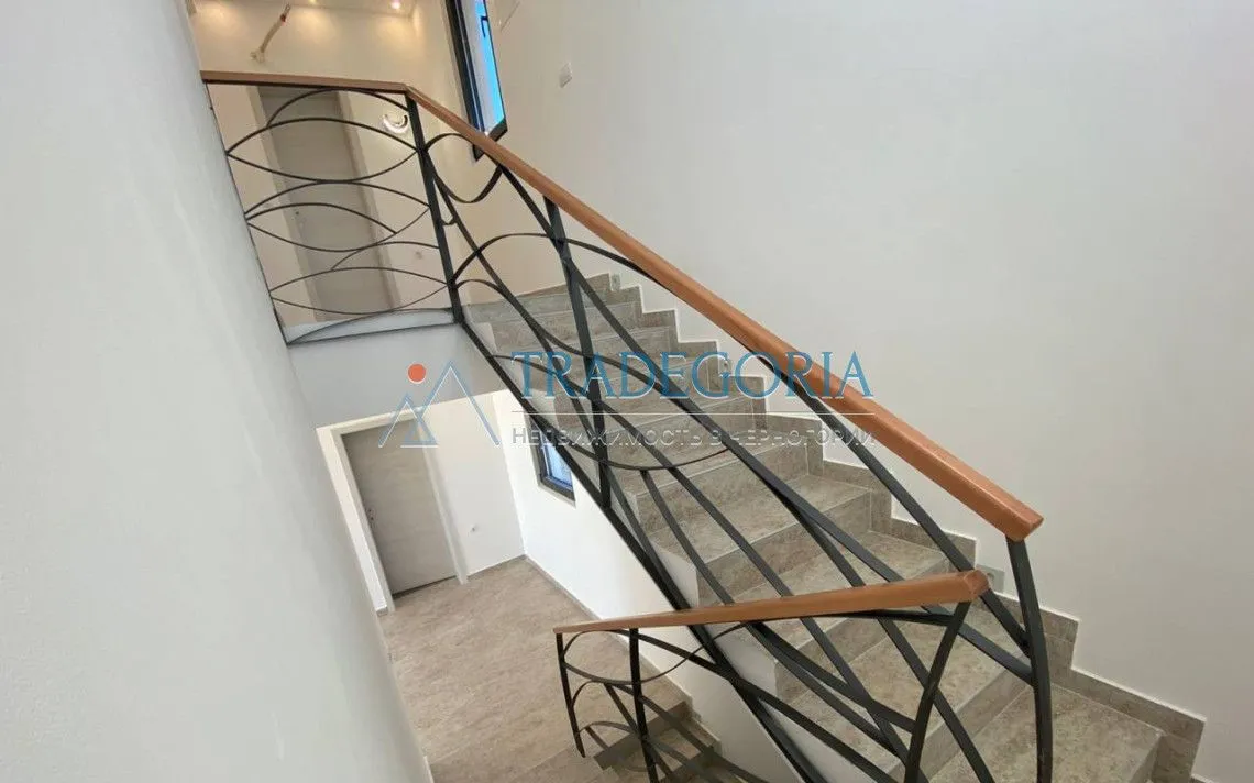 Prodaja, kuća, 365m², Utjeha, Ulcinj