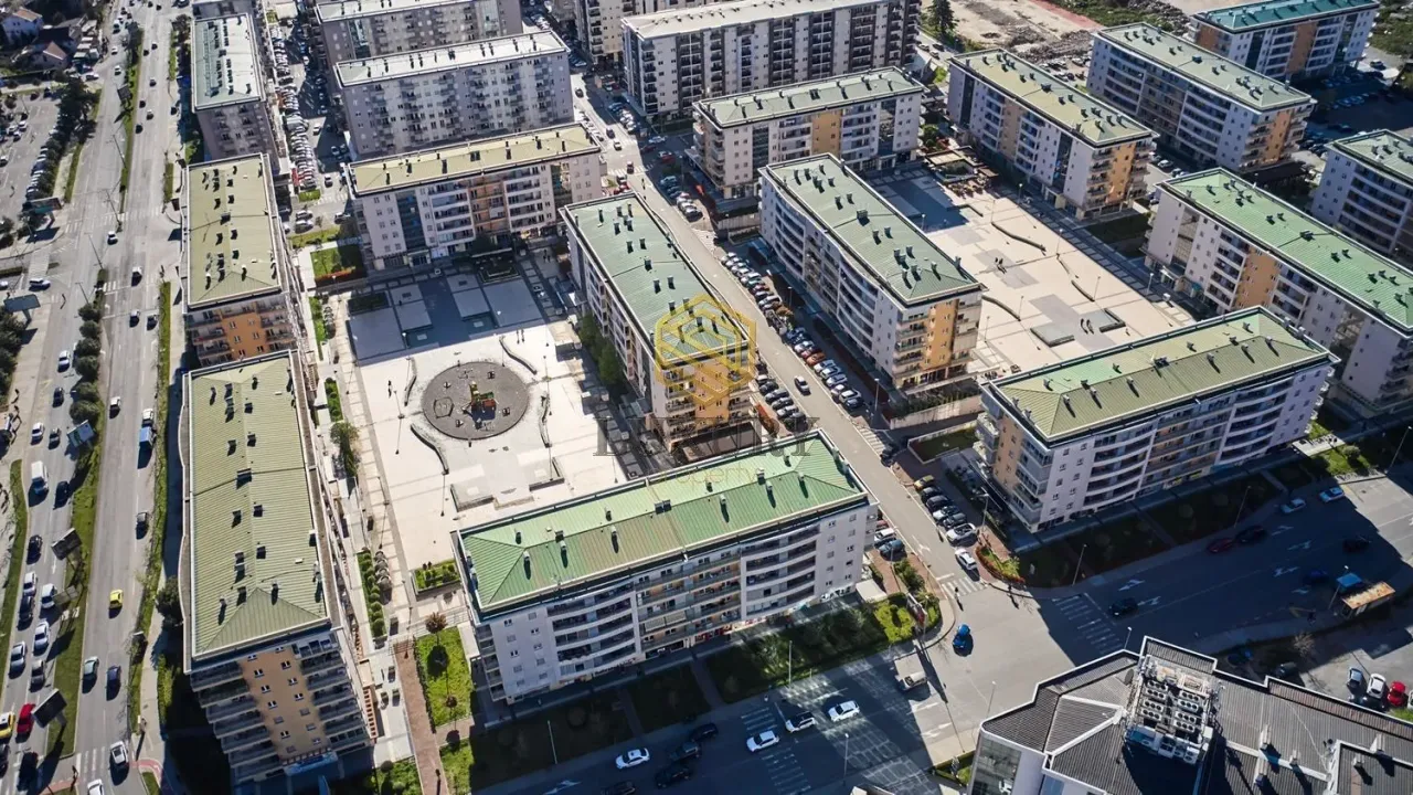 Rent, office space, 90m², City Kvart, Podgorica