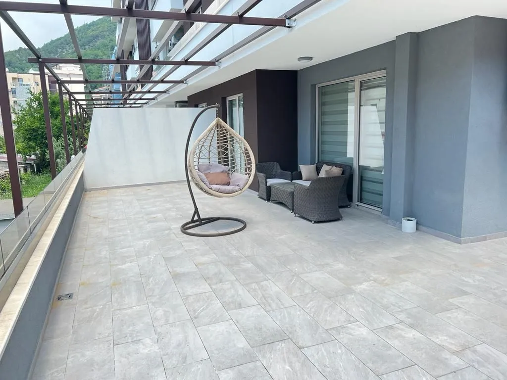 Sale, apartment, 94m², Bečići, Budva