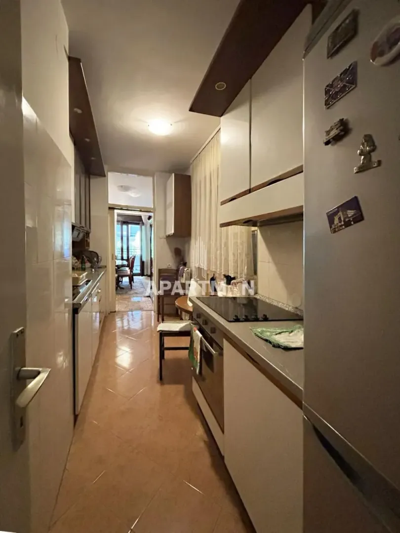 Sale, three bedroom apartment, 110m², Cvetni Trg, Vračar Sve Podlokacije