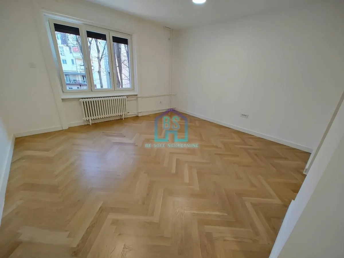 Prodaja, trosoban stan, 85m², Stari grad, Novi Sad