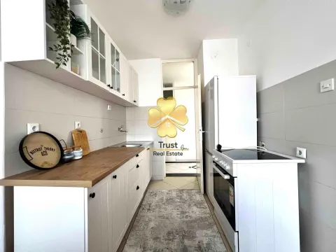 Izdavanje, dvosoban stan, 65m², Stari Aerodrom, Podgorica - image 4