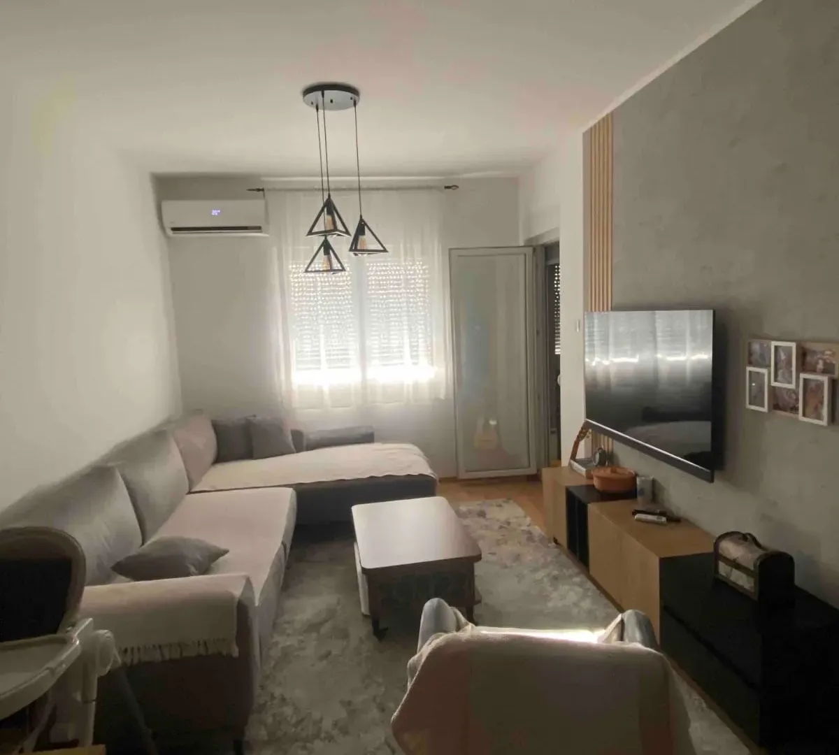 Izdavanje, jednosoban stan, 47m², Pobrežje, Podgorica