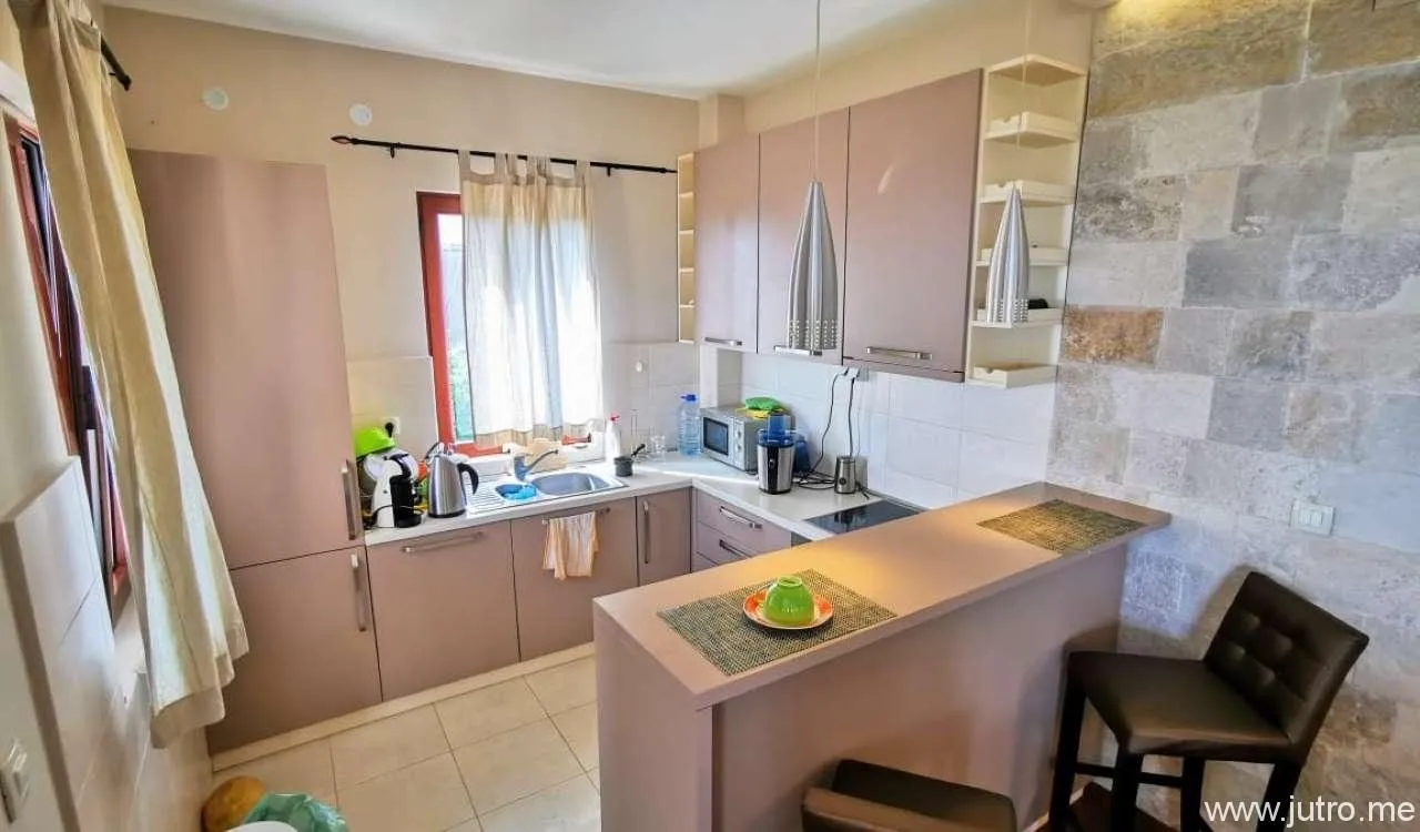 Sale, house, 93m², Rijeka Reževići, Budva