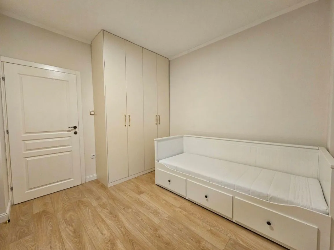 Izdavanje, dvosoban stan, 65m², Preko Morače, Podgorica