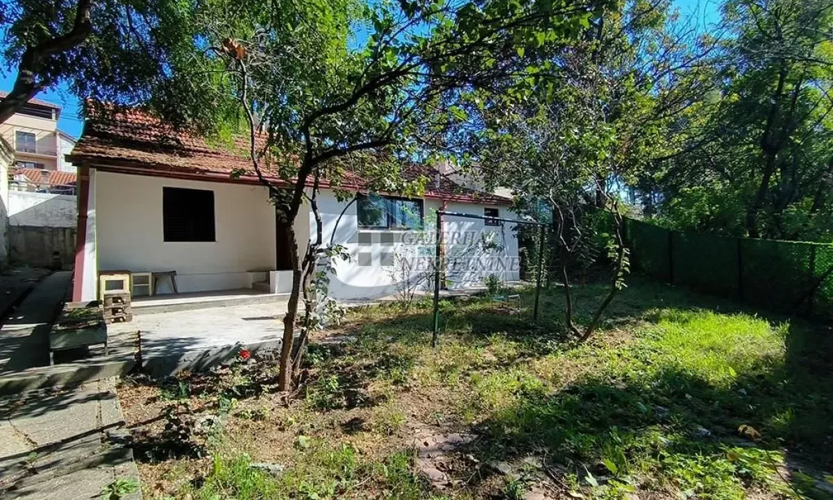 Prodaja, kuća, 59m², Mali Mokri Lug, Zvezdara Sve Podlokacije