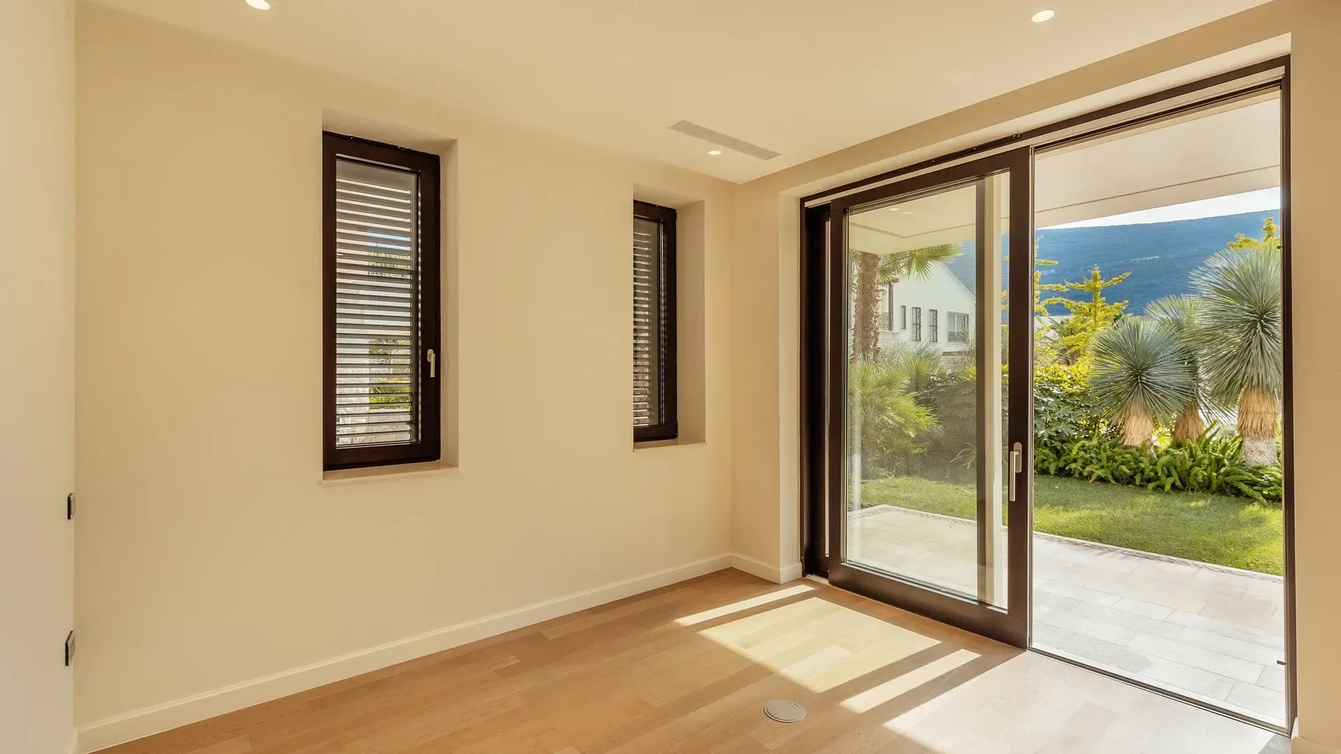 Prodaja, kuća, 325m², Portonovi, Herceg Novi