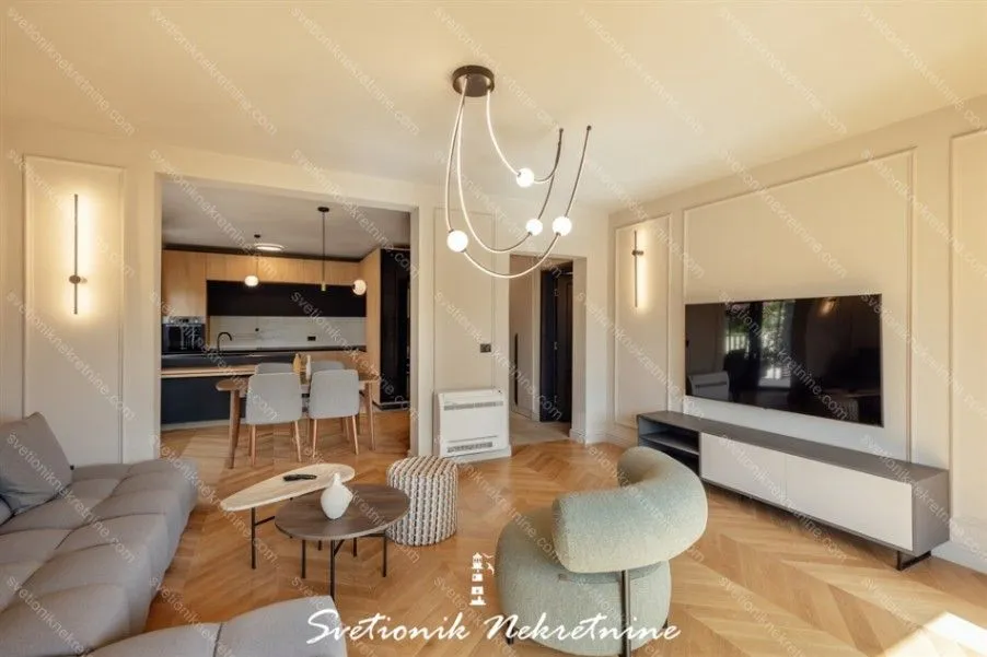Prodaja, dvosoban stan, 180m², Savina, Herceg Novi