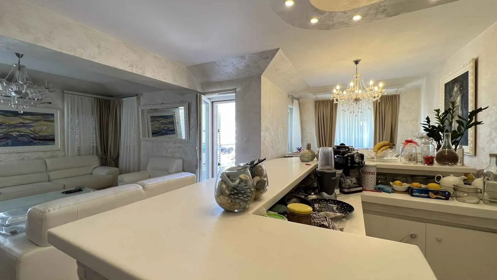 Prodaja, dvosoban stan, 90m², Budva, Crna Gora