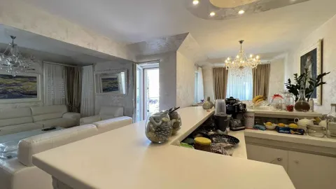Prodaja, dvosoban stan, 90m², Budva, Crna Gora - image 5