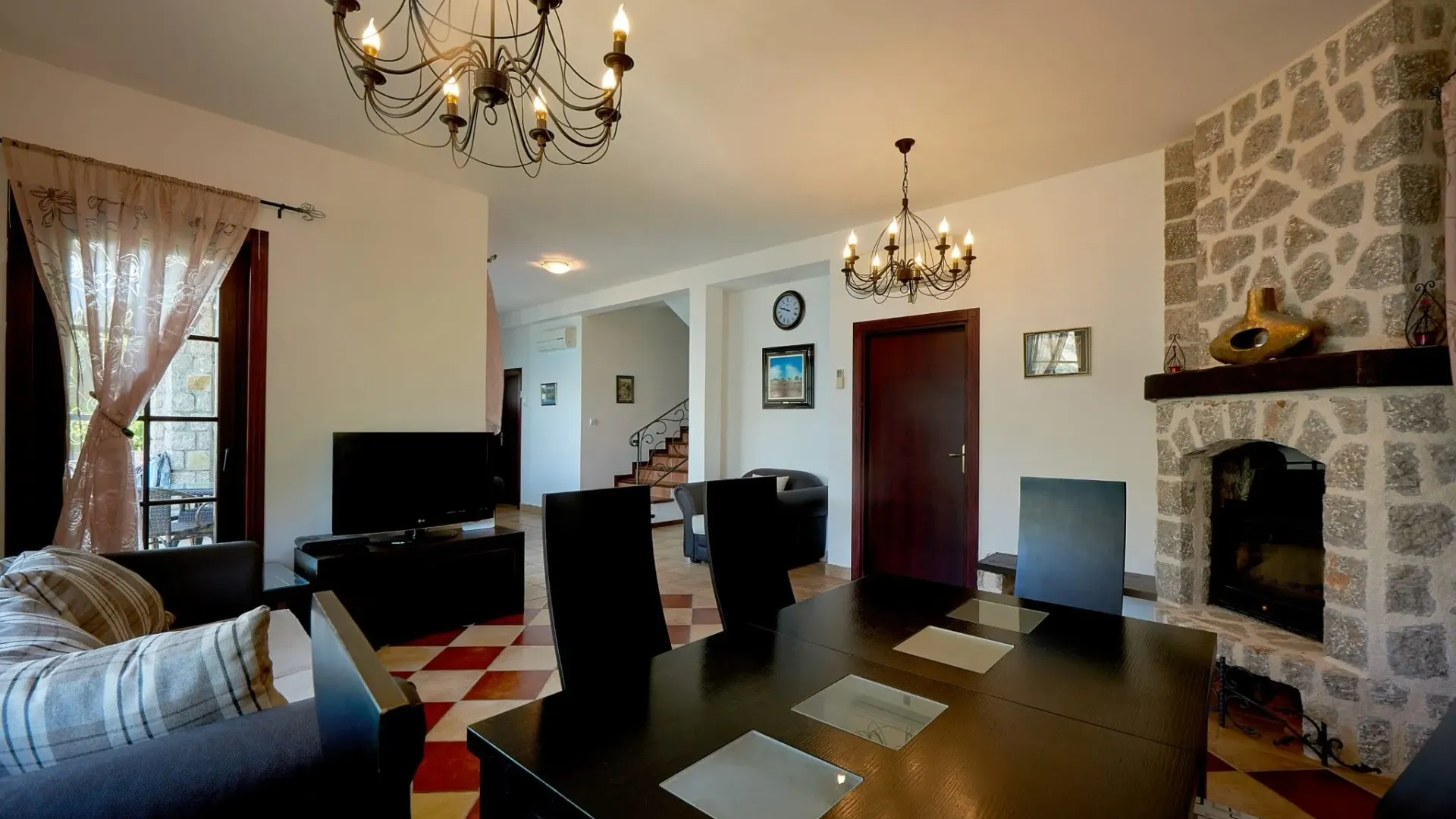Sale, house, 235m², Kostanjica, Kotor