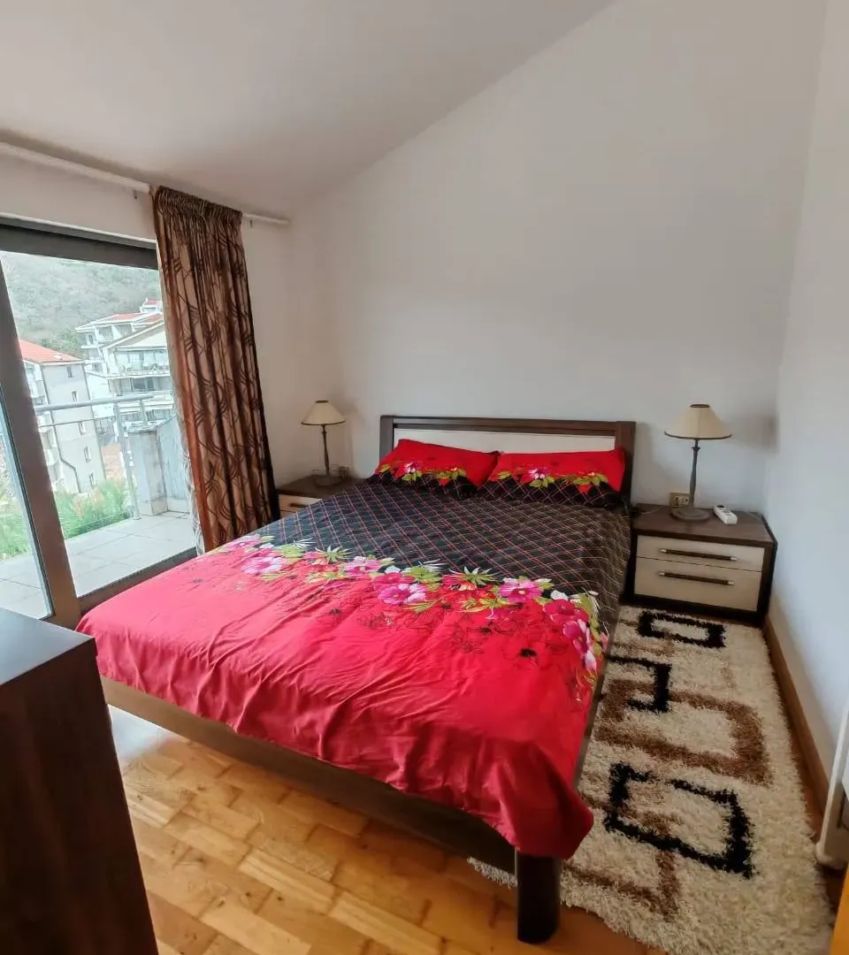 Prodaja, dvosoban stan, 77m², Pržno, Budva