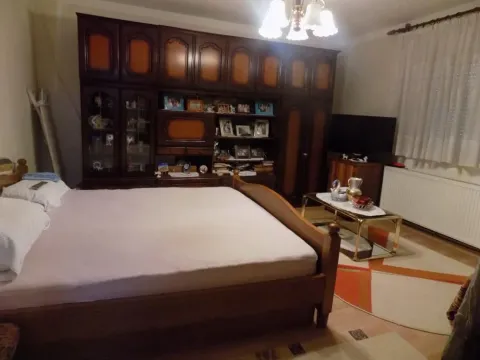 Sale, house, 105m², Ćuprija, Srbija - image 15